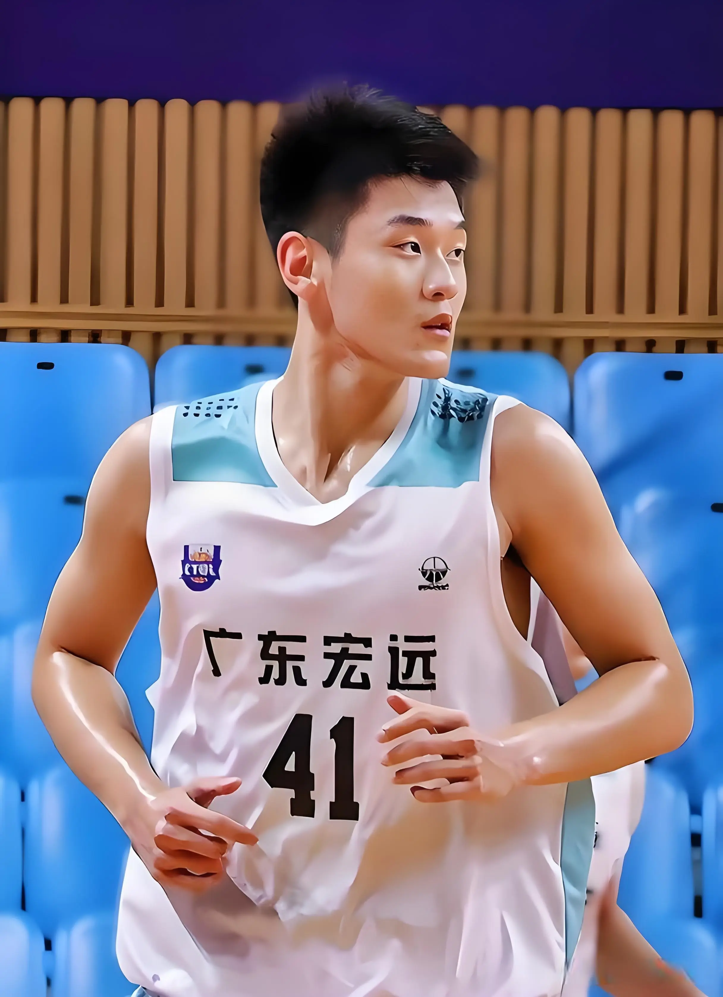 显身手, 昨晚 显身手, 昨晚