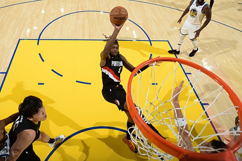 bt, sAA, 眼可见的巨 bt, sAA, 眼可见的巨